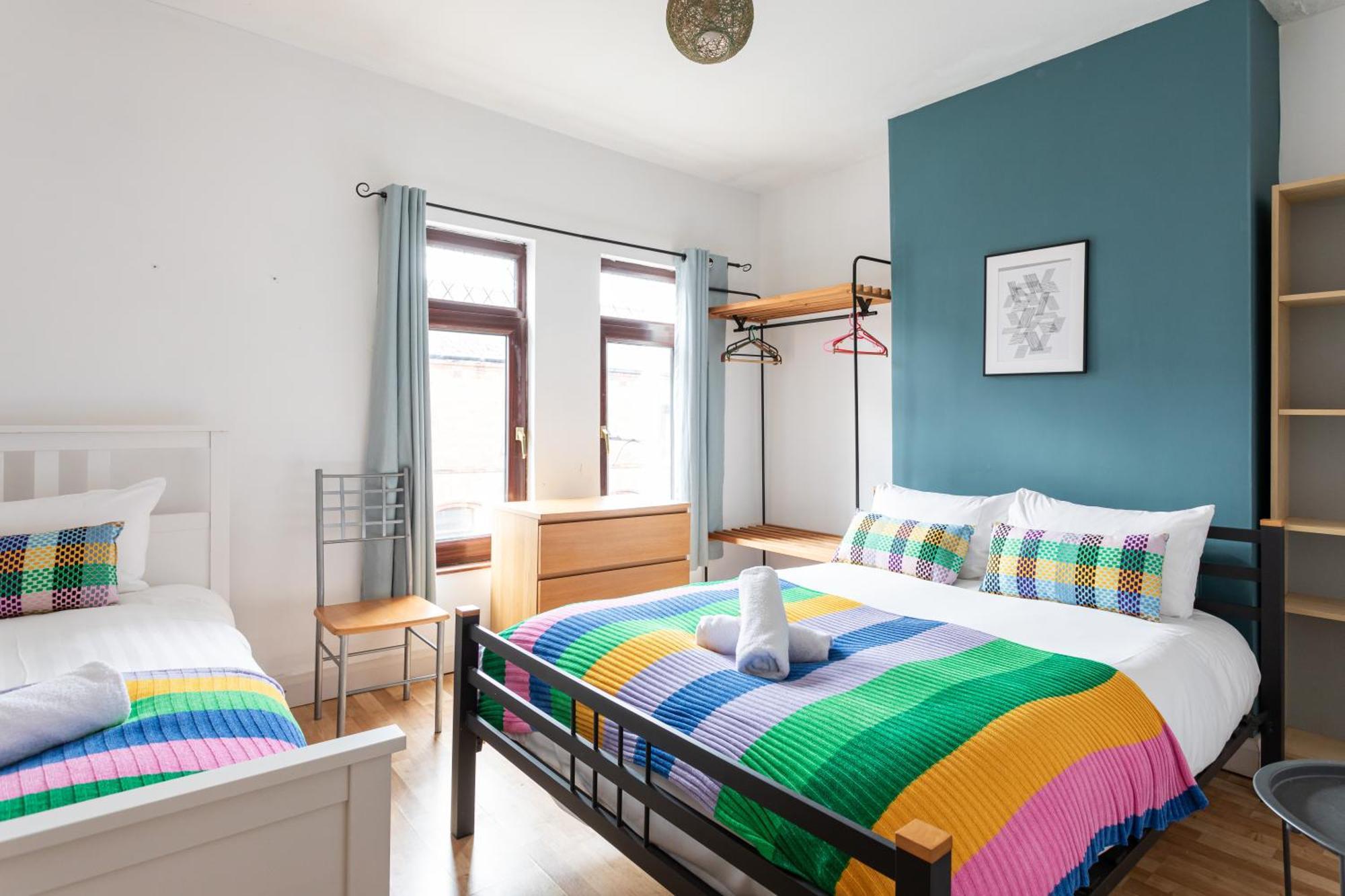Casa vacanze - 3 Bedroom Cosy - Walking Distance To Belfast
