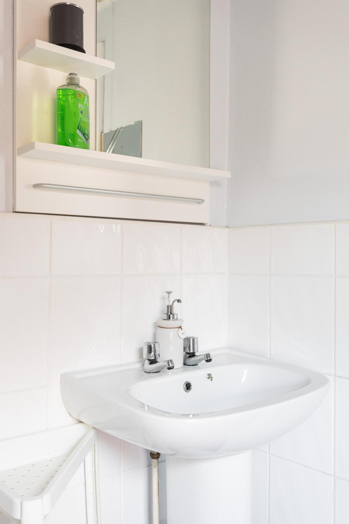 Casa vacanze - 3 Bedroom Cosy - Walking Distance To